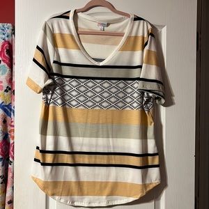 LulaRoe Perfect Tee size Large!